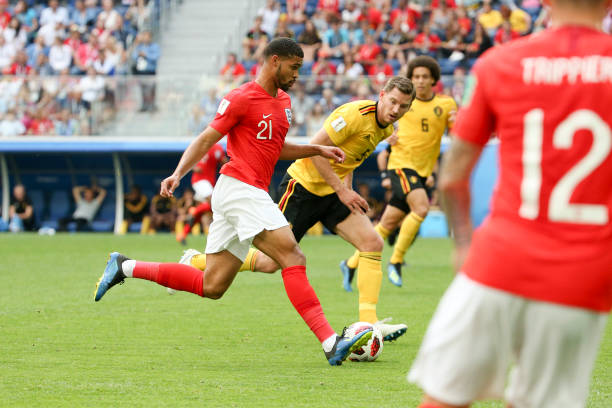 给拜仁慕尼 给拜仁慕尼