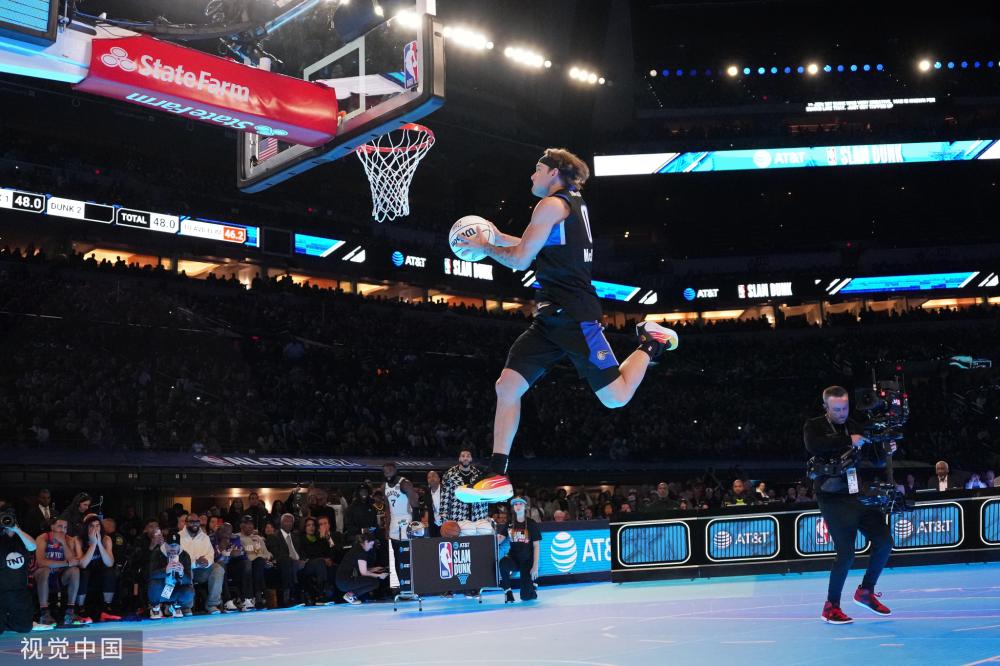 刻挺身而出 刻挺身而出